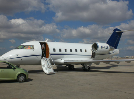 PRIVATE JET CHALLENGER 604 להשכרה