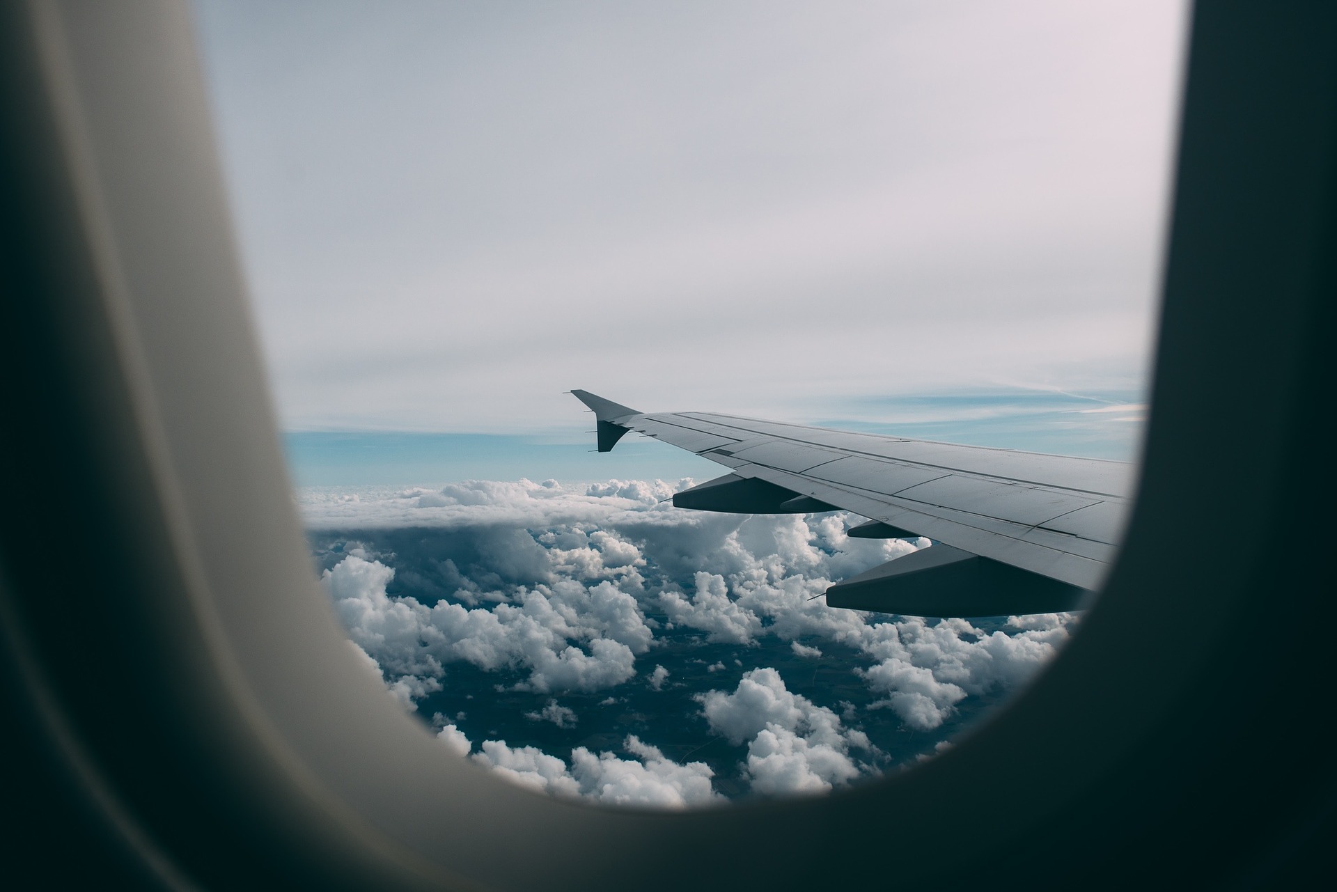 חוזקם של חלונות במטוסים
