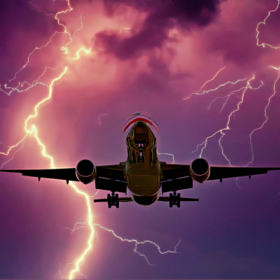 פגיעת ברקים בכלי תעופה