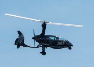 בין מטוס למסוק